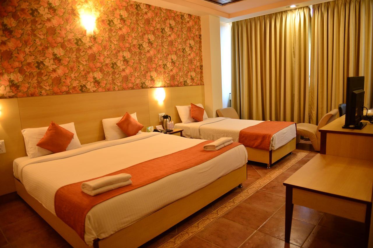 Goa Woodlands Hotel Márgáo Kültér fotó